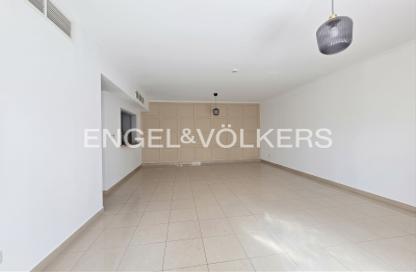 Apartment - 2 - 2 for rent in The Links West Tower - The Links - The Views - Dubai