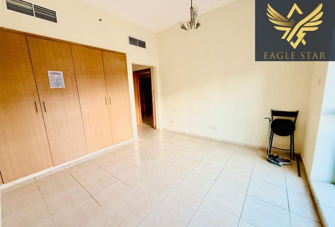 74261750 - Property Image 2