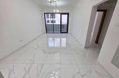 Apartment - 1 Bedroom - 2 Bathrooms for rent in Muwaileh 3 Building - Muwaileh - Sharjah