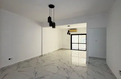 Apartment - 2 Bedrooms - 3 Bathrooms for rent in Al Zuaina Building - Al Musalla - Al Gharb - Sharjah