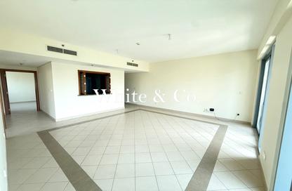 Apartment - 2 Bedrooms - 2 Bathrooms for sale in Golf Tower 1 - Golf Towers - The Views - Dubai