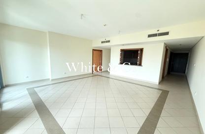 Apartment - 2 Bedrooms - 2 Bathrooms for sale in Golf Tower 1 - Golf Towers - The Views - Dubai