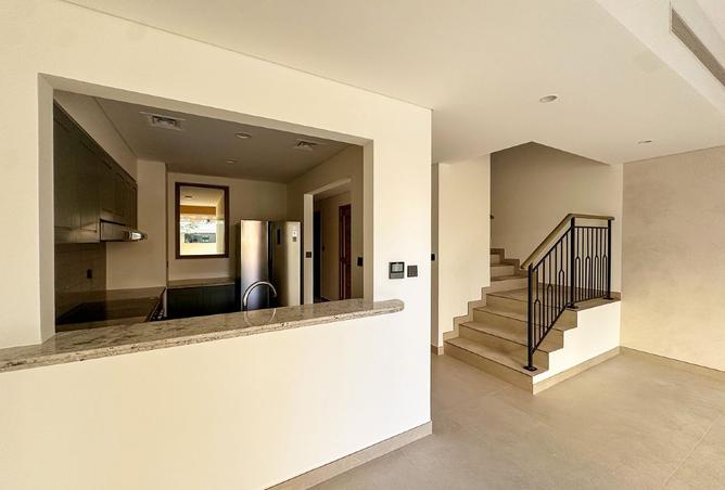 128381001 - Property Image 3