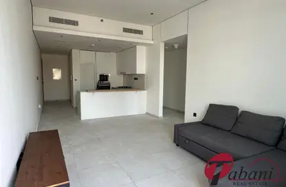 شقة - غرفة نوم - 2 حمامات للايجار في مساكن بيفيرلي - الضاحية 13 - قرية جميرا الدائرية - دبي شقة - غرفة نوم - 2 حمامات للايجار في مساكن بيفيرلي - الضاحية 13 - قرية جميرا الدائرية - دبي