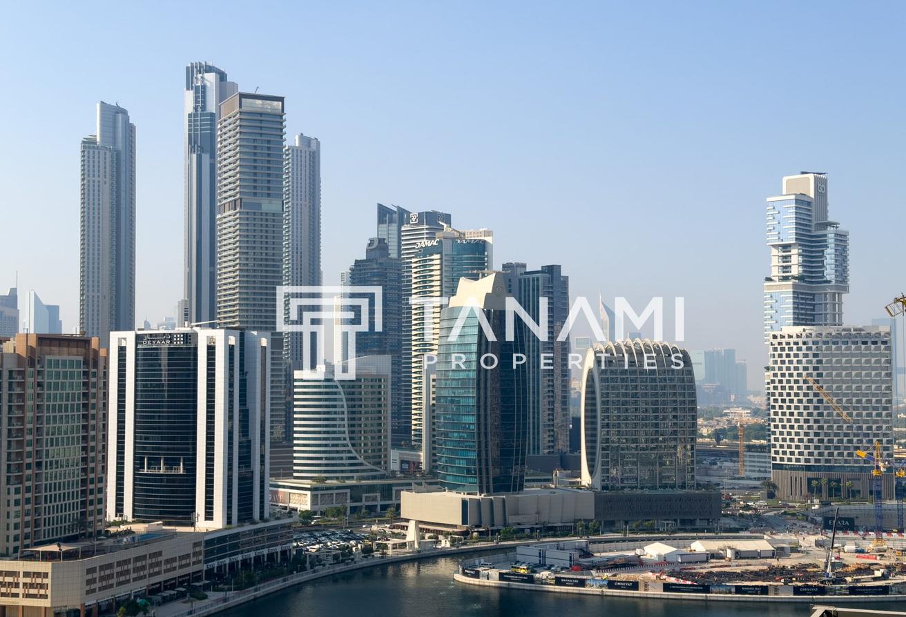 Prime Location| High Floor| Burj Khalifa View photo 15