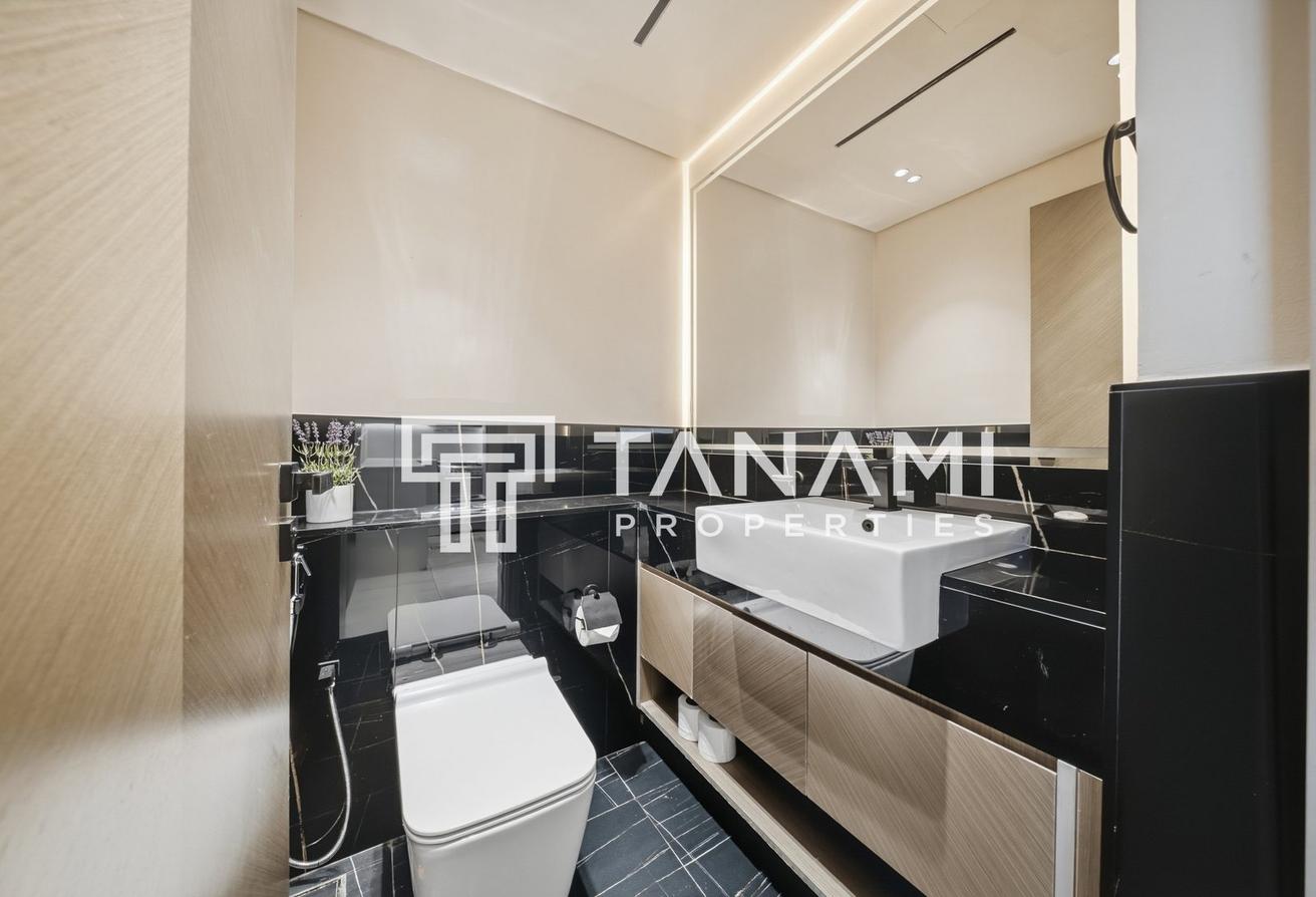 Prime Location| High Floor| Burj Khalifa View photo 13