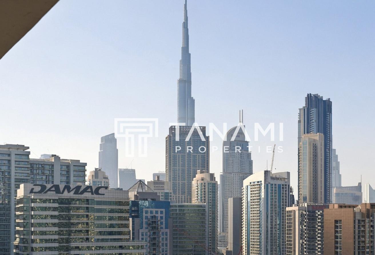 Prime Location| High Floor| Burj Khalifa View photo 14