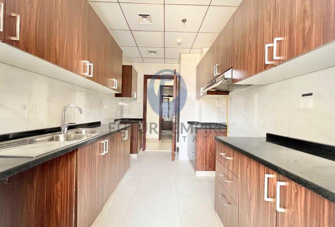 132521435 - Property Image 3