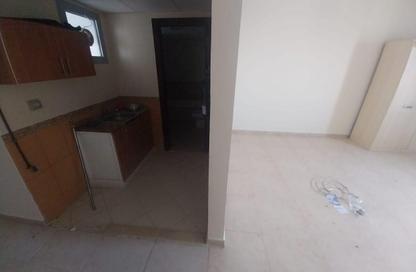 Apartment - Studio - 1 Bathroom for rent in Muweileh Community - Muwaileh Commercial - Sharjah