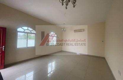 فيلا - 3 غرف نوم - 3 حمامات للايجار في الفصيل - الفجيرة