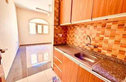 Apartment - 1 Bathroom for rent in Fire Station Road - Muwaileh - Sharjah