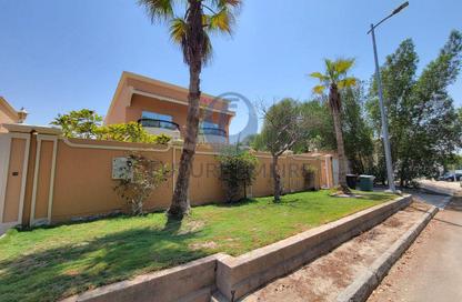 Villa - 4 - 5 for rent in Al Safa 2 - Al Safa - Dubai Villa - 4 - 5 for rent in Al Safa 2 - Al Safa - Dubai