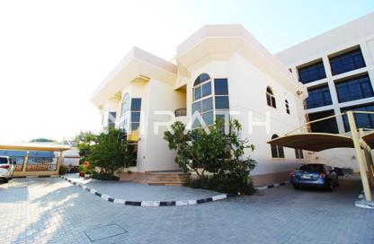 Villa - 5 - 6 for rent in Jumeirah 1 Villas - Jumeirah 1 - Jumeirah - Dubai