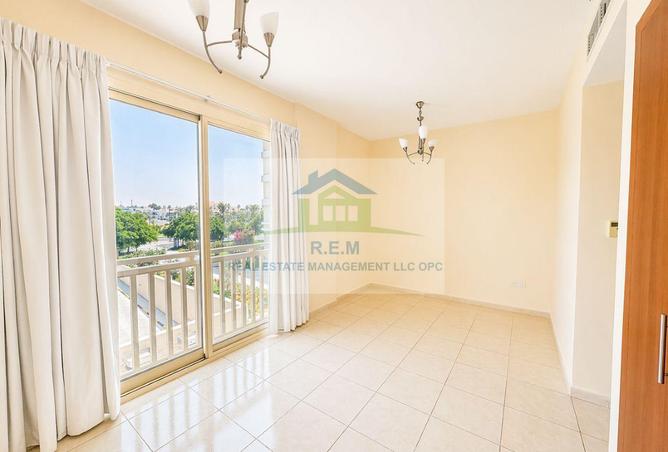 74253684 - Property Main Image