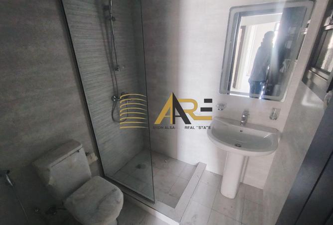 67433604 - Property Image 3