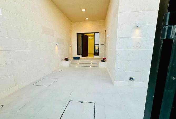 118604161 - Property Image 2