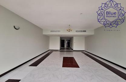 Apartment - 4 Bedrooms - 5 Bathrooms for rent in Salam Tower - Al Majaz 1 - Al Majaz - Sharjah Apartment - 4 Bedrooms - 5 Bathrooms for rent in Salam Tower - Al Majaz 1 - Al Majaz - Sharjah