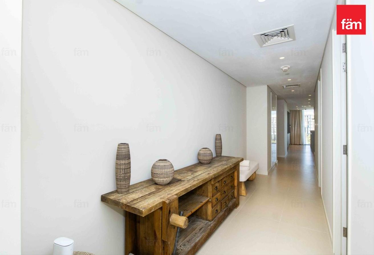 Upgradet | Sea & Ain Dubai Views | Ready photo 7
