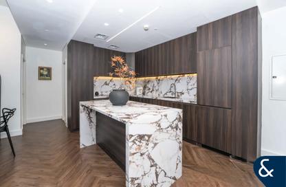 Apartment - 2 - 3 for sale in Marina Arcade Tower - Dubai Marina - Dubai