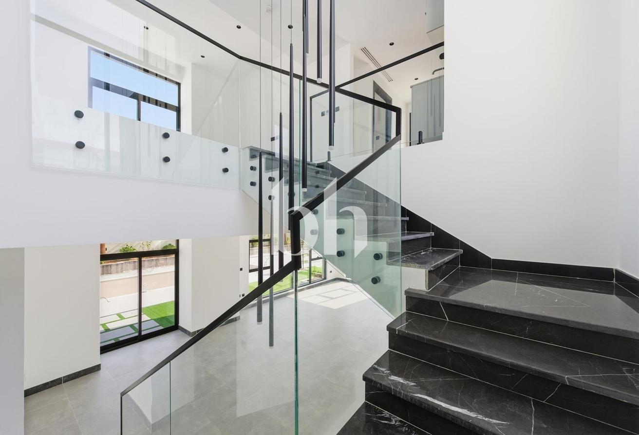 Vacant | Custom Made | 5 Bedrooms | Pool photo 15