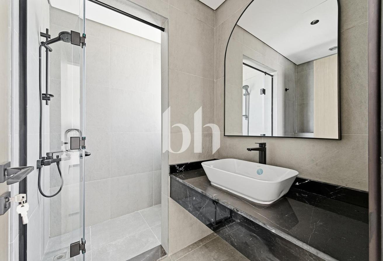 Vacant | Custom Made | 5 Bedrooms | Pool photo 25