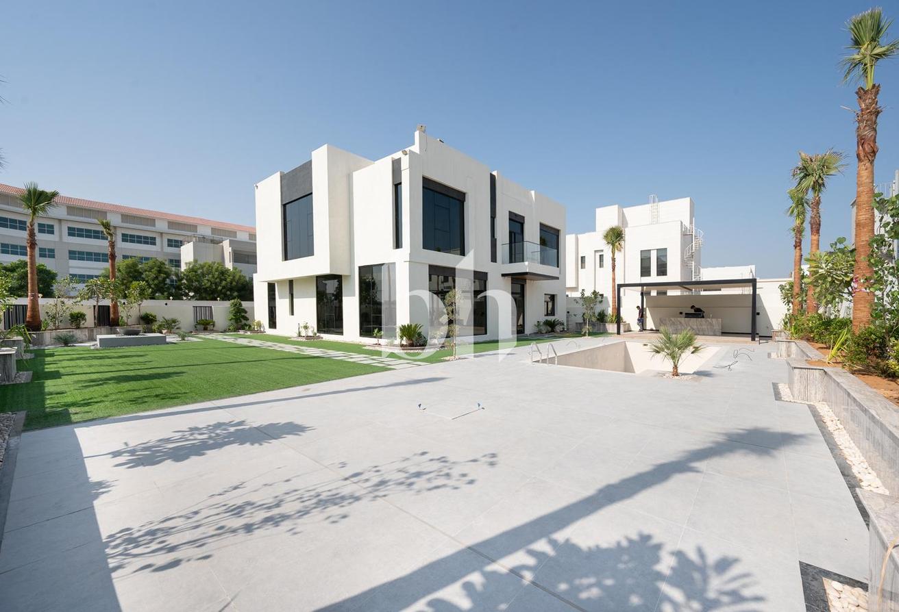 Vacant | Custom Made | 5 Bedrooms | Pool photo 27