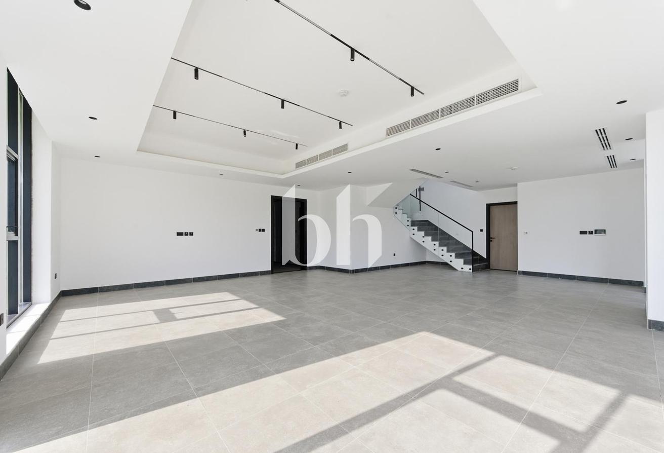 Vacant | Custom Made | 5 Bedrooms | Pool photo 7
