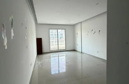 شقة - 3 غرف نوم - 4 حمامات للايجار في بلازا ريسدينس 1 - بلازا ريزيدنس - الضاحية 13 - قرية جميرا الدائرية - دبي