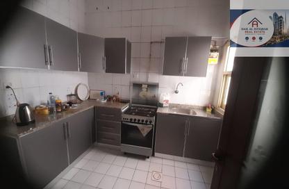 Apartment - 3 - 3 for sale in Al Majaz 3 - Al Majaz - Sharjah Apartment - 3 - 3 for sale in Al Majaz 3 - Al Majaz - Sharjah