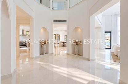 Villa - 4 - 5 for rent in Garden Homes Frond B - Garden Homes - Palm Jumeirah - Dubai