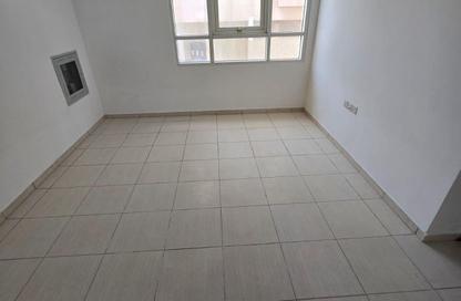 Apartment - 1 Bedroom - 1 Bathroom for rent in Dar Al Majaz - Jamal Abdul Nasser Street - Al Majaz - Sharjah Apartment - 1 Bedroom - 1 Bathroom for rent in Dar Al Majaz - Jamal Abdul Nasser Street - Al Majaz - Sharjah