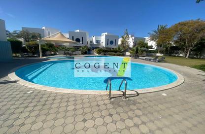 Villa - 4 - 4 for rent in Jumeirah 1 Villas - Jumeirah 1 - Jumeirah - Dubai
