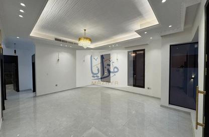 Villa - 5 Bedrooms - 7 Bathrooms for sale in Al Yasmeen 1 - Al Yasmeen - Ajman