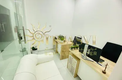Office Space - 1 Bedroom - 1 Bathroom for rent in Red Avenue - Al Garhoud - Dubai Office Space - 1 Bedroom - 1 Bathroom for rent in Red Avenue - Al Garhoud - Dubai