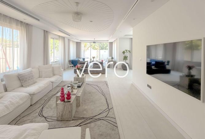123377357 - Property Image 2