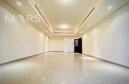 Apartment - 2 Bedrooms - 4 Bathrooms for rent in Silver Wave Tower - Al Mina - Abu Dhabi