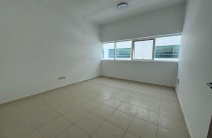 Apartment - 2 Bedrooms - 3 Bathrooms for rent in Thuraya Al Majaz Building - Al Majaz 3 - Al Majaz - Sharjah