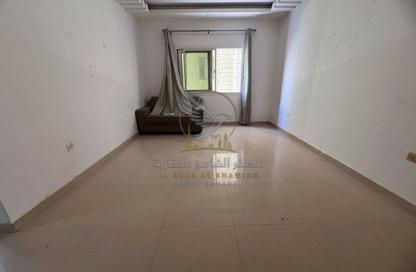Apartment - 1 - 1 for rent in Al Nabaa Building - Al Naba'ah - Al Sharq - Sharjah Apartment - 1 - 1 for rent in Al Nabaa Building - Al Naba'ah - Al Sharq - Sharjah