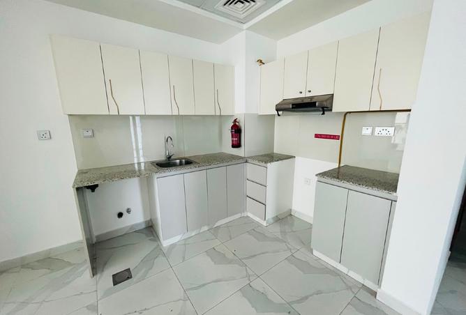 135621253 - Property Image 3