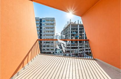 Apartment - 1 - 1 for sale in Binghatti Views - Dubai Silicon Oasis - Dubai