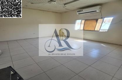 Labor Camp - Studio - 7+ Bathrooms for rent in Al Sajaa S - Al Sajaa - Sharjah Labor Camp - Studio - 7+ Bathrooms for rent in Al Sajaa S - Al Sajaa - Sharjah