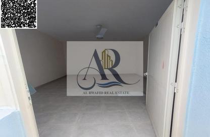 Labor Camp - Studio - 7+ Bathrooms for rent in Al Sajaa S - Al Sajaa - Sharjah Labor Camp - Studio - 7+ Bathrooms for rent in Al Sajaa S - Al Sajaa - Sharjah