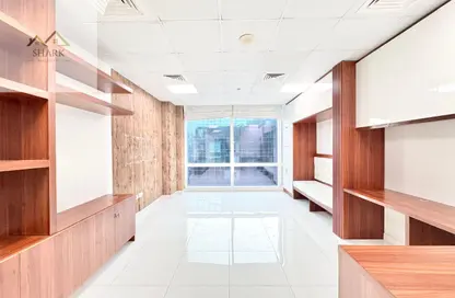 Office Space - 1 Bedroom for rent in Tamani Art Tower - Business Bay - Dubai