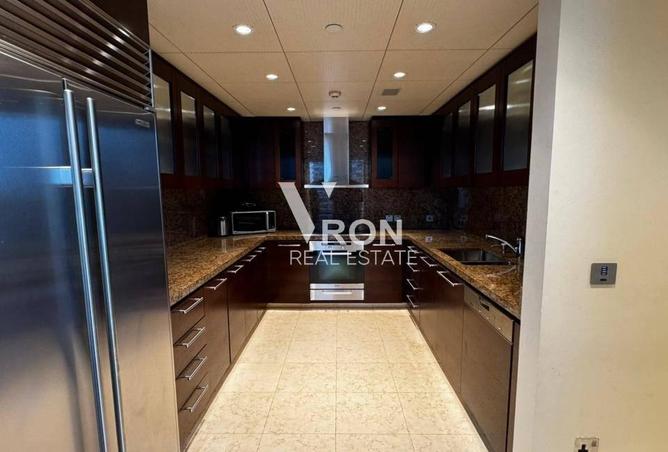 74234408 - Property Image 3