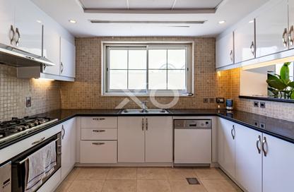 Villa - 3 Bedrooms - 4 Bathrooms for rent in District 5 - Jumeirah Park - Dubai