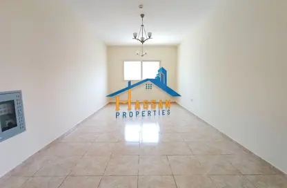 شقة - 2 غرف نوم - 2 حمامات للايجار في برج الحفيت - شارع التعاون - التعاون - الشارقة