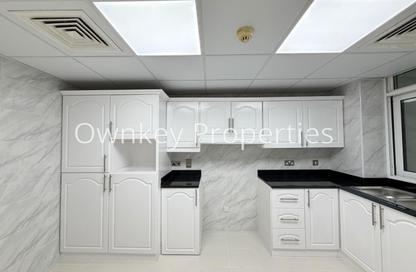 Apartment - 2 Bedrooms - 3 Bathrooms for rent in Diplomat Building - Umm Hurair 1 - Umm Hurair - Dubai