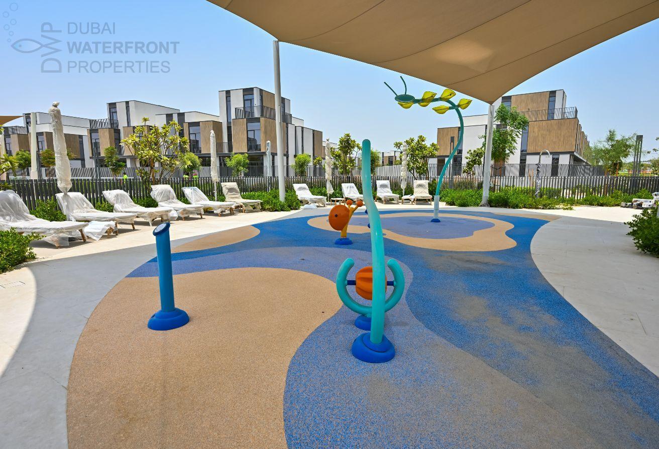 4BR+Family+Maid | G+2 | Park View | 4B2 photo 9