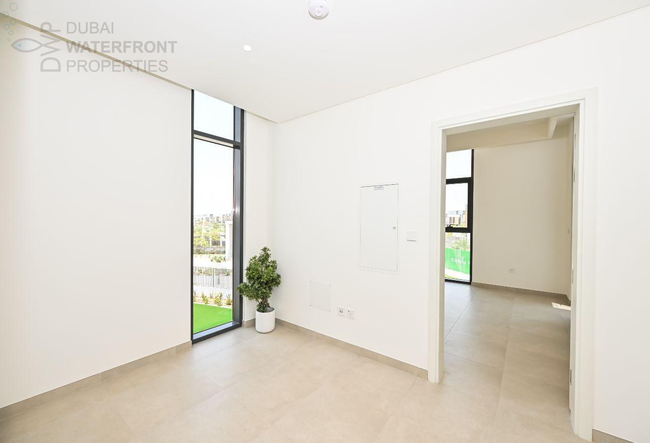 4BR+Family+Maid | G+2 | Park View | 4B2 photo 17