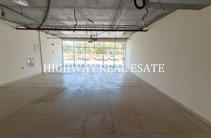 Shop - Studio - 1 Bathroom for rent in Muweileh Community - Muwaileh Commercial - Sharjah